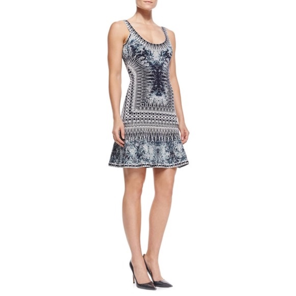 Herve Leger Ivana Scoop Sleeveless Bandage Dress XS - Picture 1 of 6